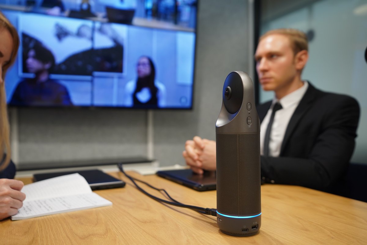 KandaoVR's tweet image. With an independent system, enjoy an immersive meeting experience. #KandaoMeetingPro
Learn more:kandaovr.com/kandao-meeting…
#meetings #conference #remotework #hybridwork #AI