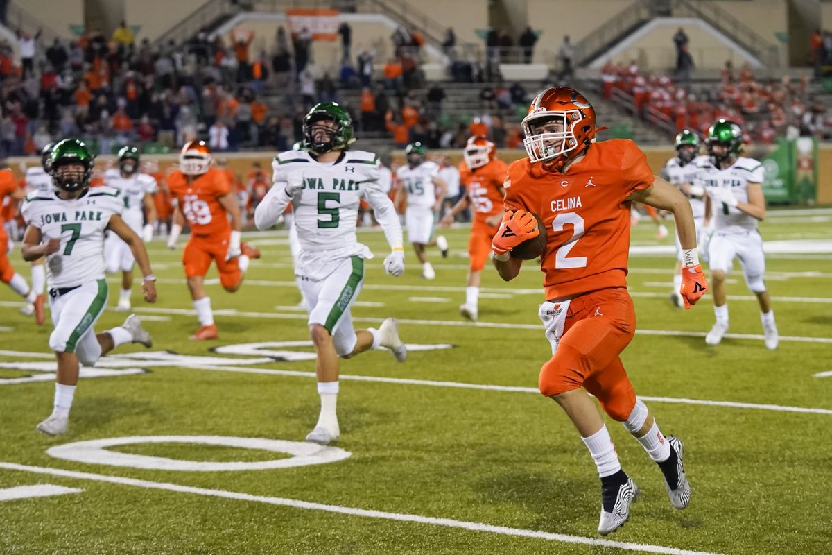 SportsDayHS's tweet photo. 🏈 Braylon Colgrove, Aubrey
🏈 Collin Urich, Celina
🏈 Jett Copeland, Argyle 

These standouts are included in our list of top 20 Dallas-area 4A, 3A and private school players to watch during the 2021 season.

Full list 👉https://t.co/sGeY9JvwG7

#txhsfb https://t.co/0jrXpnKpwb