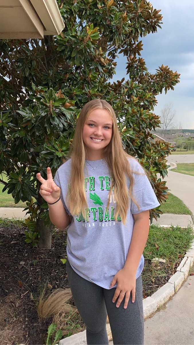 _kayleighhsmith's tweet photo. Extremely blessed and excited to announce that I will be continuing my academic and athletic career while playing D1 Softball at the University of North Texas! A big thank you to my family and all my coaches that have helped me achieve my dream. GO MEAN GREEN!!💚🤍🦅🥎 #GMG https://t.co/3qTQe3WfdQ