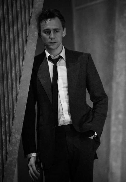 Tom11lover's tweet photo. #TomHiddleston #cute #sweet #loki #Sylvie https://t.co/c74U24fC39
