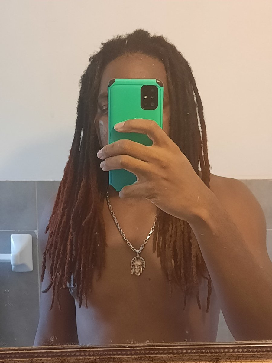 locd_king_242's tweet image. Length and Strength 💪🏾
#LocdKing👑