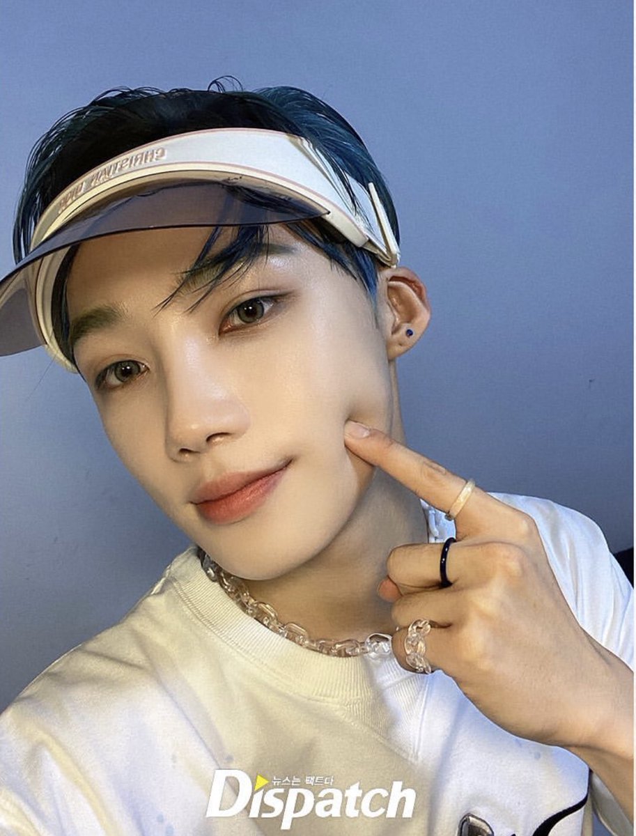 ดิสแพทลงรูปเซลก้าเดอะบอยละเปลี่ยนดิสไอจีเป็นรูปชานฮีรูปนี้ด้วย อ้ย โคตรน่ารัก จิ้มแก้ม 🤏🏻🤍