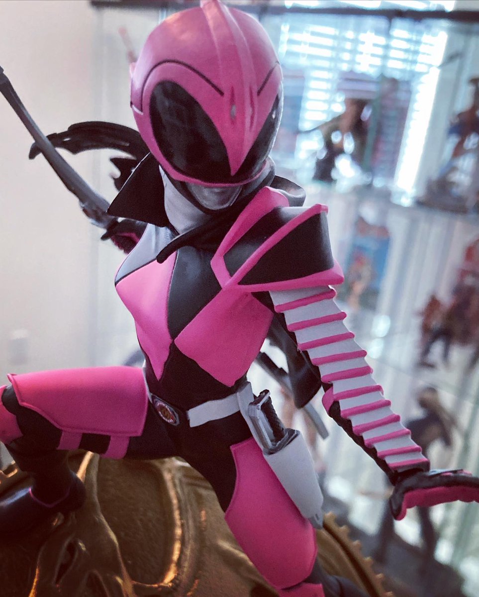 ironpinky's tweet photo. Ranger Slayer figure I helped design for PCS Collectibles. Will be available at GameStop soon! #rangerslayer #pinkranger #powerrangers #edwinhuang #collectpcs #pcstoys https://t.co/Cfz9FxYJsY