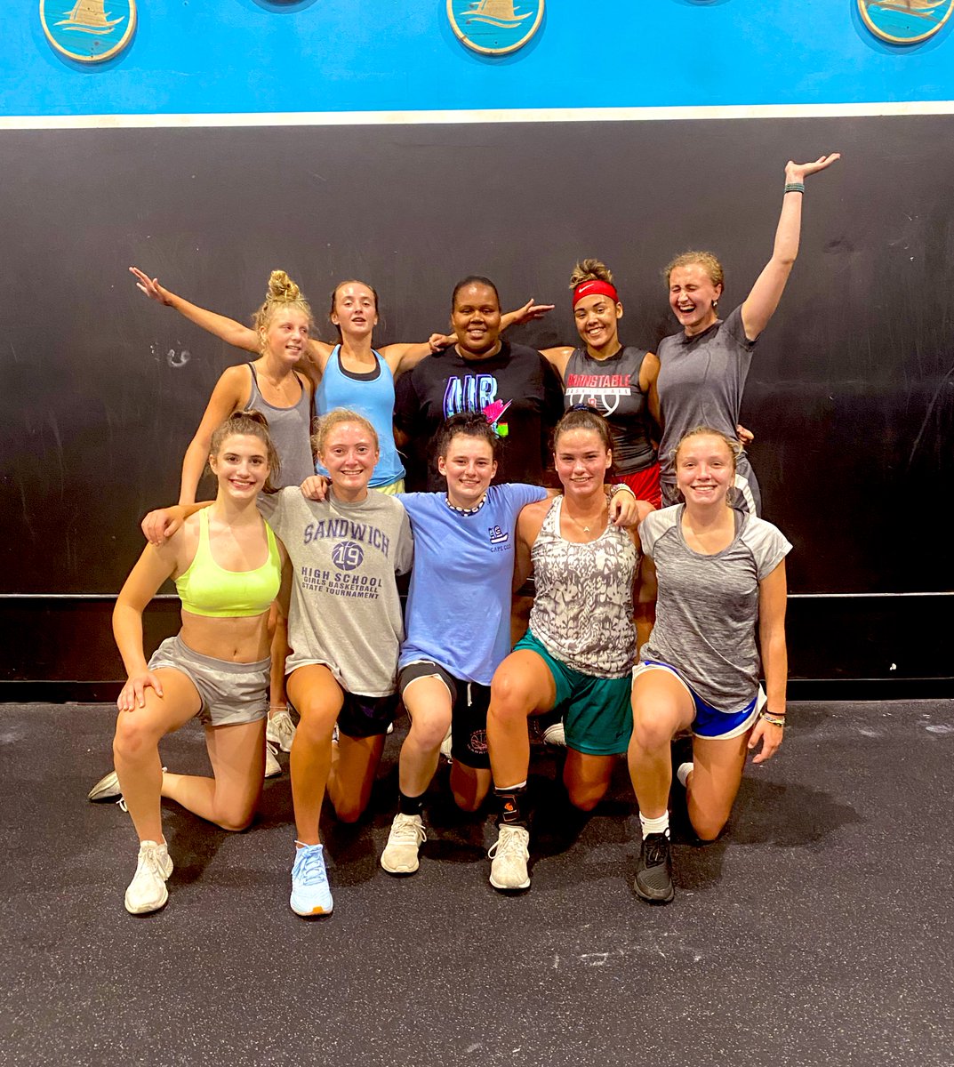 SwishCapeCod's tweet photo. 👏Megastars @averyburns44 (Class of 2022; @Deerfieldteams) &amp; @OliviaGourdine (Class of 2022; @Stable_Sports) earned podium spots in final testing. Biggest surprise was  @corinnedaly_ (Class of 2025; @GORAMSathletics) who claimed 2nd Place! Amazing effort from all players! 💪🧡💙 https://t.co/2b1xQPqCbl