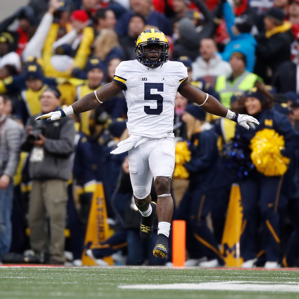 samm12_13's tweet image. After a humbling conversation with @coachclink and @PlayerProMorgan I am beyond blessed and honored to say I have received an offer from University of Michigan! Thank you! #GoBlue