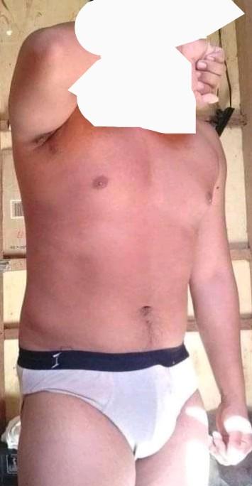 ChubbyMasseurTa's tweet photo. Chubby at Your Service! https://t.co/lyLkI5YVsc