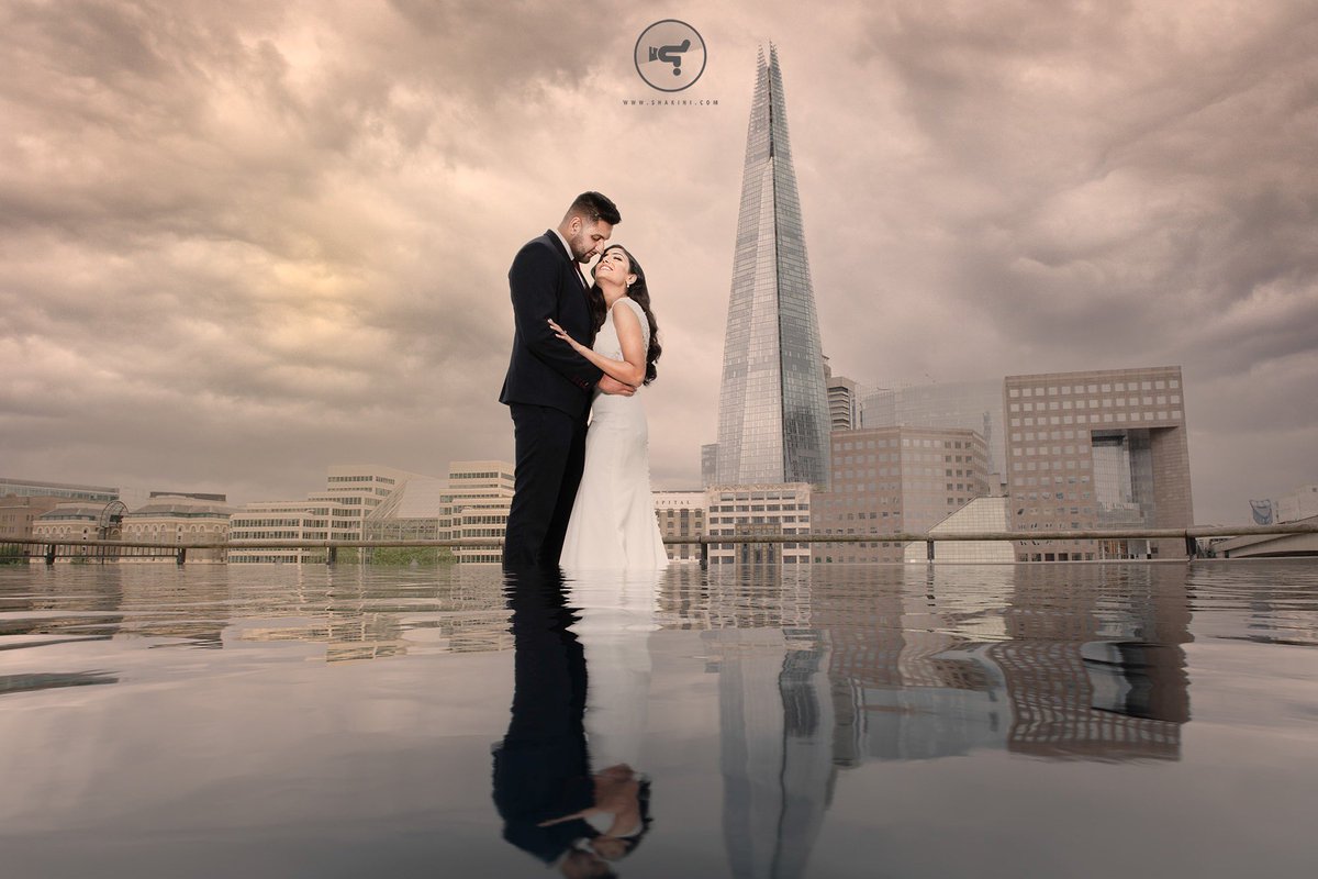Shakini's tweet photo. Gagan &amp; Gita celebrating their Civil Wedding at @ShangriLaHotels in @TheShardLondon #WEDDINGPHOTOGRAPHY #indianwedding #photography #engagement #couple #london #landmarks #shard #skyscraper #landcape https://t.co/Gf4W7OXQiq