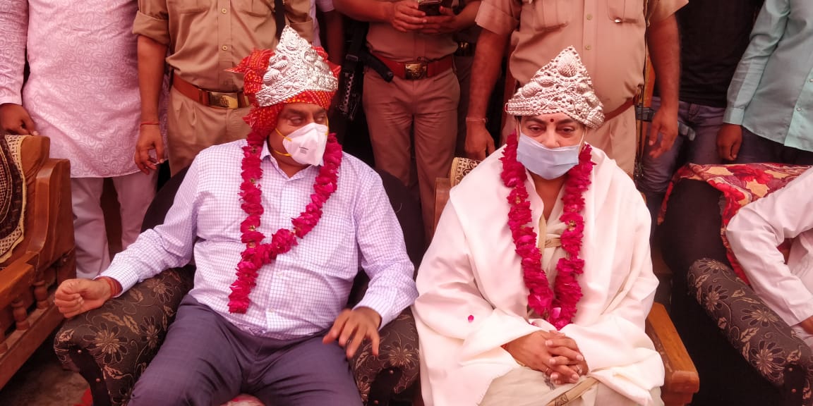 pakshalikasingh's tweet photo. कल दिनांक 4 अगस्त 2021 पिनाहट ब्लॉक के गांव गुर्जा शिवलाल में स्वागत व सम्मान कार्यक्रम में आदरणीय @rajaaaridamans भदावर जी के साथ सम्मिलित होते हुए। @myogiadityanath @narendramodi @DattaHosabale @JPNadda @sunilbansalbjp @kpmaurya1 @swatantrabjp @drdineshbjp @RadhamohanBJP https://t.co/riZVo705kM
