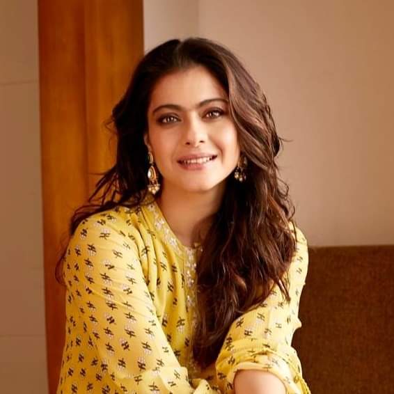 Happy birthday to kajol ji famous heroine 