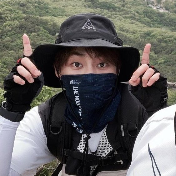 zajiexoiran's tweet photo. I know you are a strong person💪
Get well soon our butterfly Minseok🦋
We love you♥️
#GetWellSoonXiumin
#WeLoveYouXiumin
@weareoneEXO https://t.co/soSeZzK306