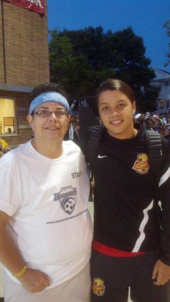 Shaddoe6's tweet photo. My favorite Aussie @samkerr1 when I volunteered for the #BostonBreakers and she was playing for the #NYFlash #WoSo #USWNT #AUSWNT https://t.co/VVeoioJlYu