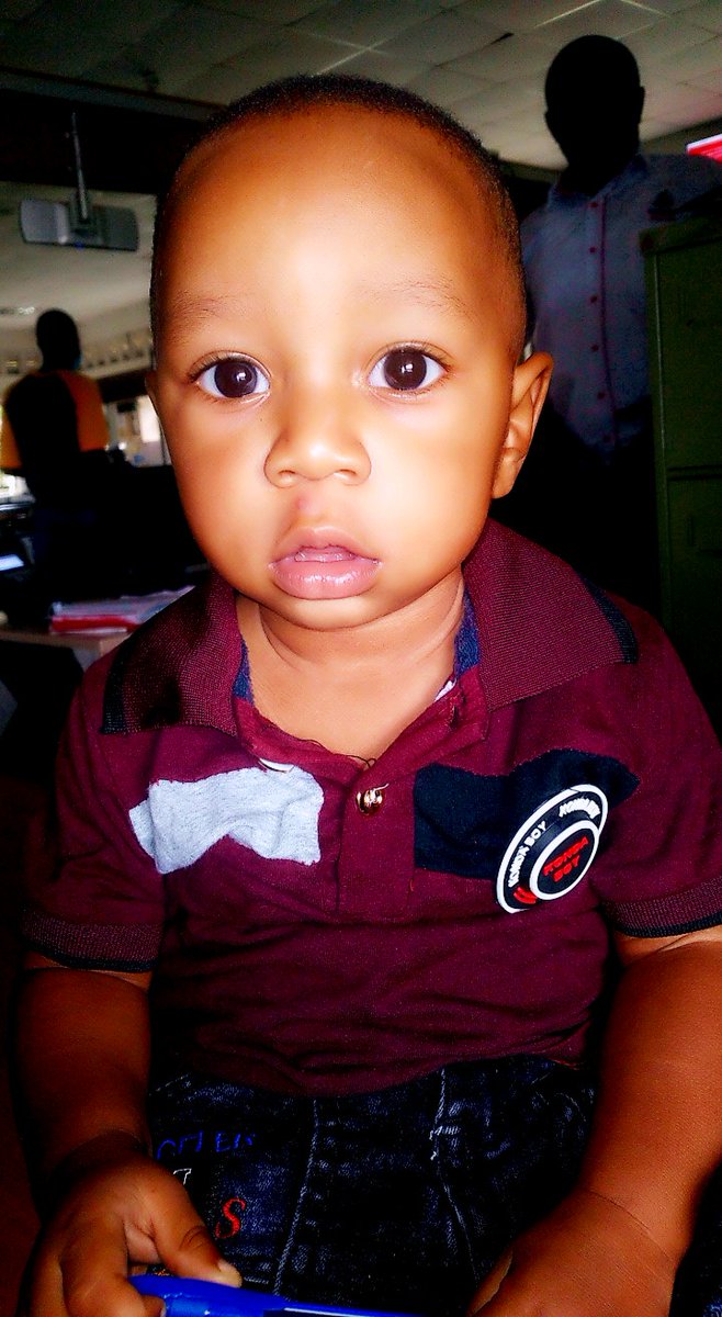 Here comes the king.💚💚💚💚