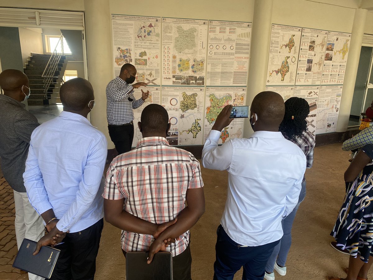 gishafredo's tweet photo. In collaboration @Rwanda_Housing, @EnabelinRwanda @RwamaganaDistr Today, Mayor of Rwamagana district together with different partners launched a 28 days Public display of the Interim Rwamagana Master Plan to be able to receive comments from citizens before final plan is approved. https://t.co/JkqKvuz4nP