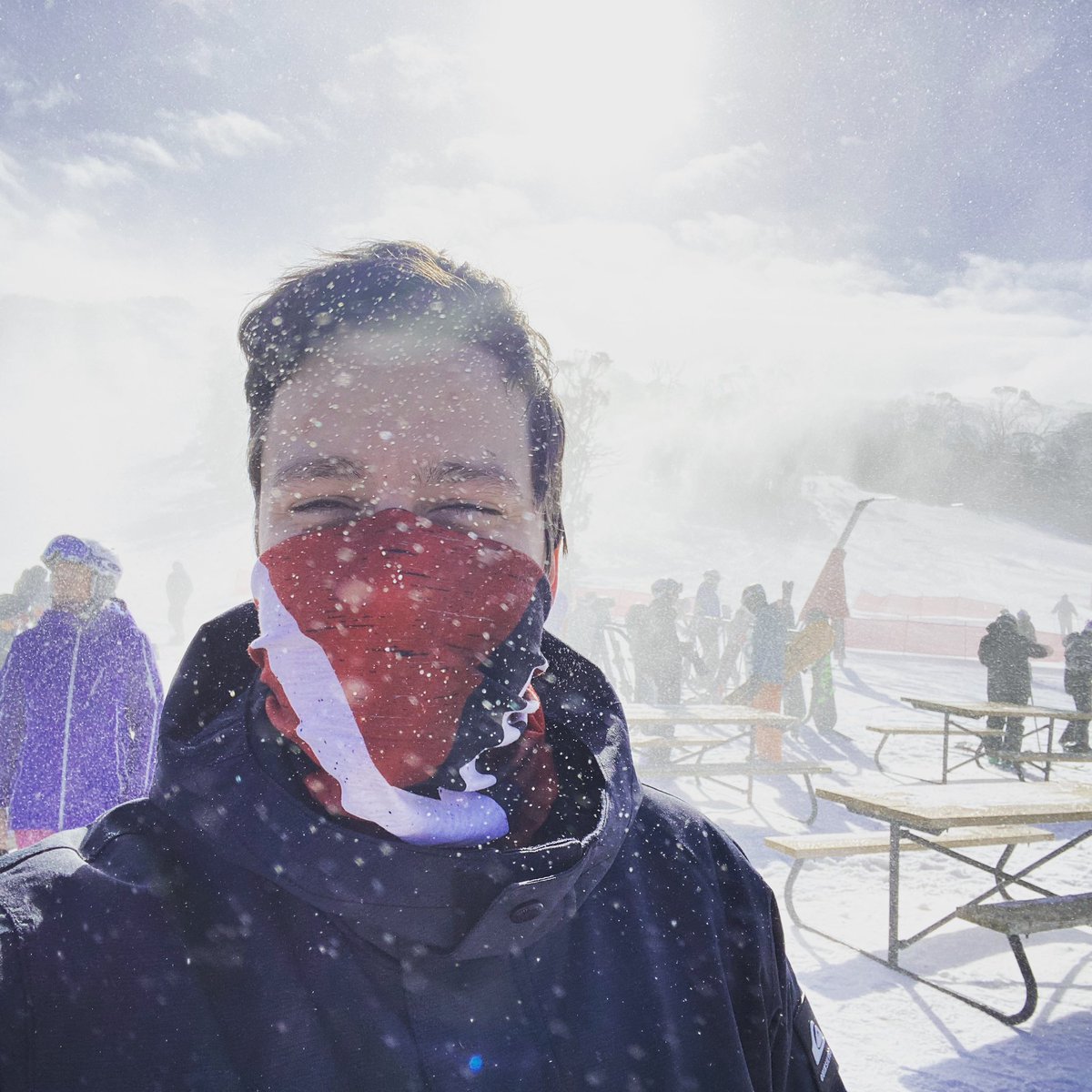 Enjoy the snow while it’s around! ❄️ 

Our neck gaiters are the perfect companion for your snow gear. They will keep your neck and head warm, while keeping snow and wind out of your face!

Now available for 20% off! 🥰

flowheadwear.com