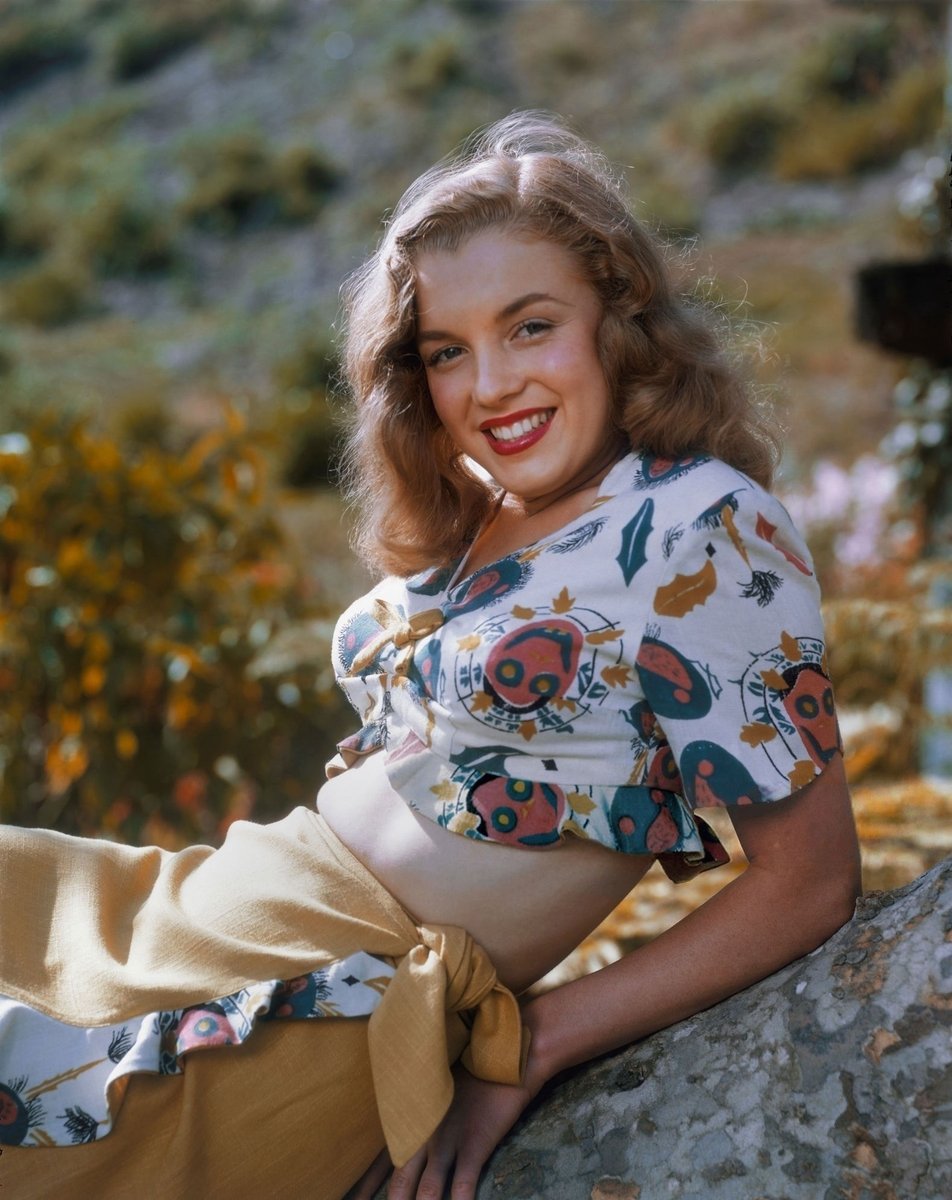 brnndrvtt_rar's tweet photo. Ya es oficialmente un nuevo aniversario de la muerte de Marilyn. 59 años. Empiezo a mejorarles el TL de ahora en adelante. 

Marilyn mod. 46 / mod. 47 / mod. 53 / mod. 55 https://t.co/fP4F9cwETl