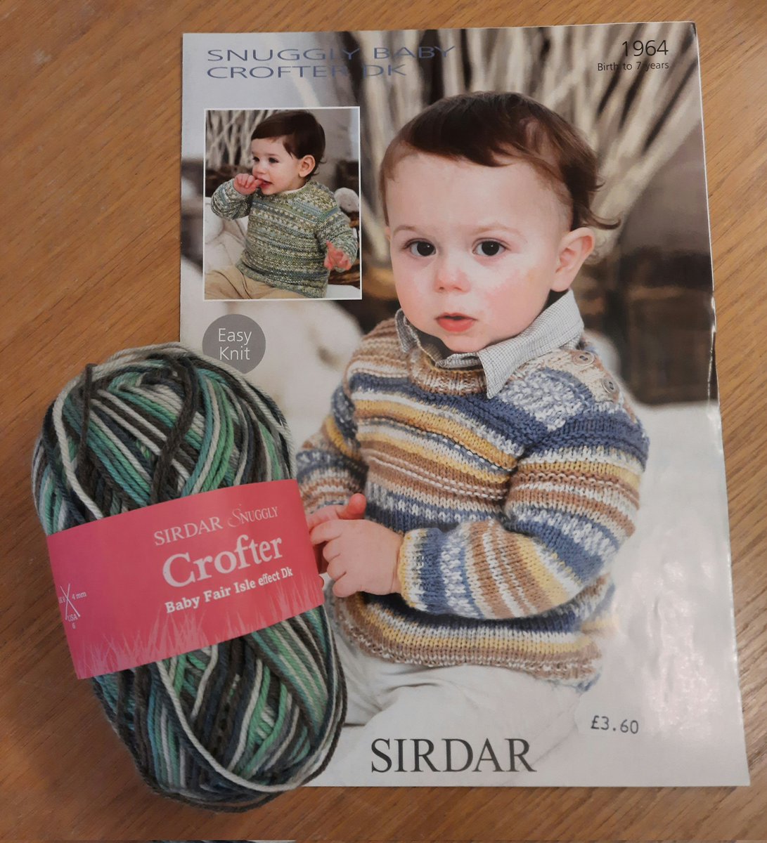 How cute is this jumper 😍 SIRDAR Snuggly Crofter DK This yarn gives you the Fair Isle #thelostsheepwoolshop #sirdar #sirdarsnuggly #sirdarsnugglycrofter #babyyarn #fairisleeffect #sirdarcrofter #babyknits #babyknittingpatterns #babydk #babyknitting #babyjumper #knitting