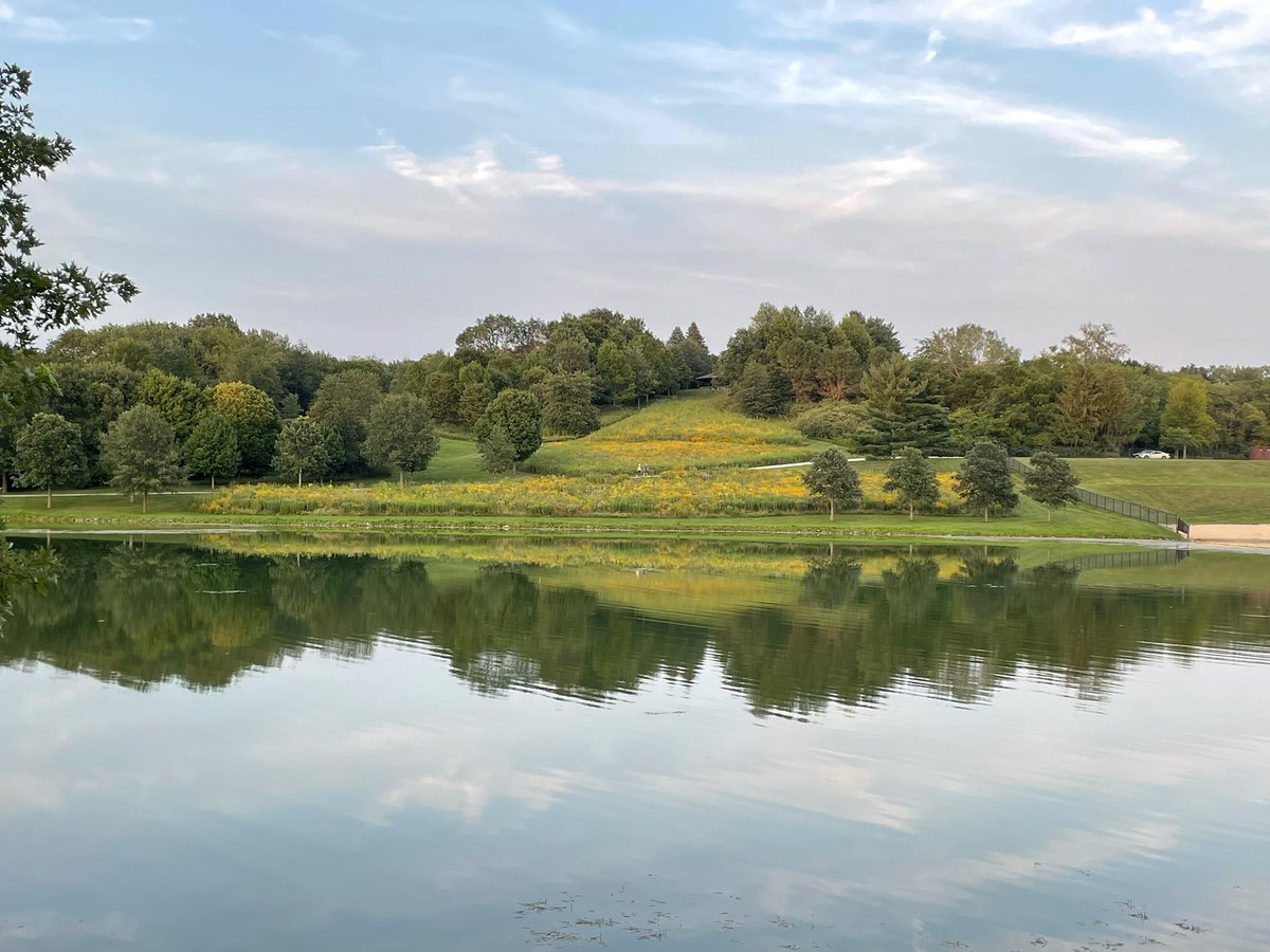 JanelleRettig's tweet photo. Kent Park @JCConservation @JohnsonCountyIA really is quite lovely. The walk around the lake is 1.4 miles of crushed limestone, virtually flat and you get these views.

#InOurBackyard https://t.co/lPtCECW7v6