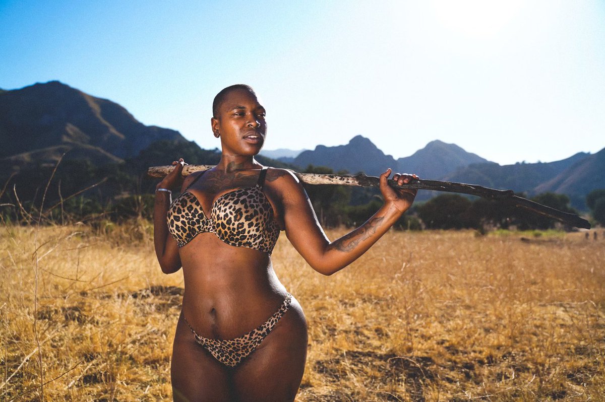 MzKCzFinest's tweet photo. ✨Giving you African Warrior realNESS!!✨
Shot by An amazing photographer!! 
Thank you IG: @nikhempshire https://t.co/m048RRbvNa