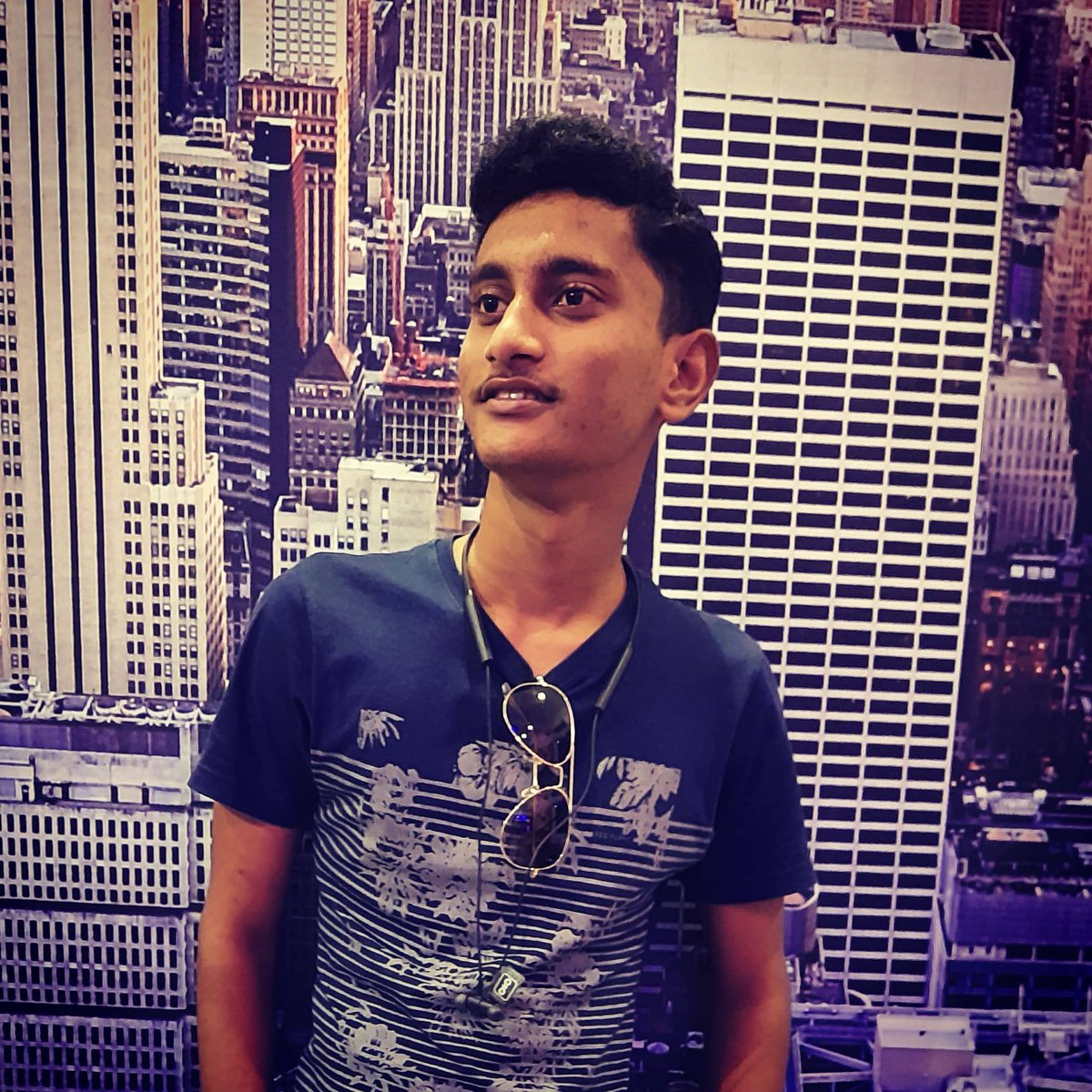 Dipan___Ghosh's tweet photo. The mind wants to gain a lot when you have nothing to lose. 😃

#NewProfilePic #NewProfilePic2021 
#LifeLessons #PositiveVibes https://t.co/8anhrrwooS