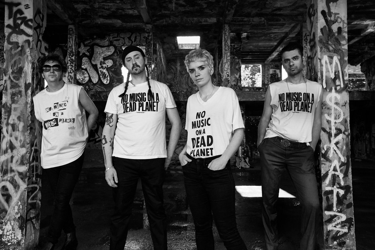 DONT BE RULED (@realsdslb) on Twitter photo vid premier <a href="/louderthanwar/">Louder Than War</a> 6/8/21 we encourage all to check out <a href="/musicdeclares/">MUSIC DECLARES EMERGENCY</a> THE TIME IS NOW! We thank our friends <a href="/JohnKennedy/">John Kennedy</a> <a href="/dirtywaterrecs/">Dirty Water Records</a> <a href="/Wipeout_Music/">Wipe Out Music</a> <a href="/FamousTimes/">Sean Read</a> <a href="/MrJohnClay/">John Clay</a> <a href="/Joyzineuk/">Joyzine</a> <a href="/jointhepressure/">PUBLIC PRESSURE</a> @actually_leo <a href="/suzanna_petot/">Suzanna Petot</a> <a href="/HIDEOUSWHEELINV/">KEITH GOLDHANGER</a> <a href="/steve_lamacq/">Steve Lamacq</a> xx vid premier <a href="/louderthanwar/">Louder Than War</a> 6/8/21 we encourage all to check out <a href="/musicdeclares/">MUSIC DECLARES EMERGENCY</a> THE TIME IS NOW! We thank our friends <a href="/JohnKennedy/">John Kennedy</a> <a href="/dirtywaterrecs/">Dirty Water Records</a> <a href="/Wipeout_Music/">Wipe Out Music</a> <a href="/FamousTimes/">Sean Read</a> <a href="/MrJohnClay/">John Clay</a> <a href="/Joyzineuk/">Joyzine</a> <a href="/jointhepressure/">PUBLIC PRESSURE</a> @actually_leo <a href="/suzanna_petot/">Suzanna Petot</a> <a href="/HIDEOUSWHEELINV/">KEITH GOLDHANGER</a> <a href="/steve_lamacq/">Steve Lamacq</a> xx