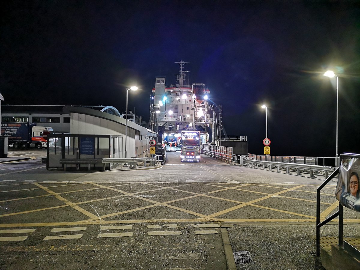 Mv Arrow loading at Ullapool Harbour this morning @ullapoolharbour @CalMacFerries @CalMac_Updates #seatruck #mvArrow #islandlife @islesweather