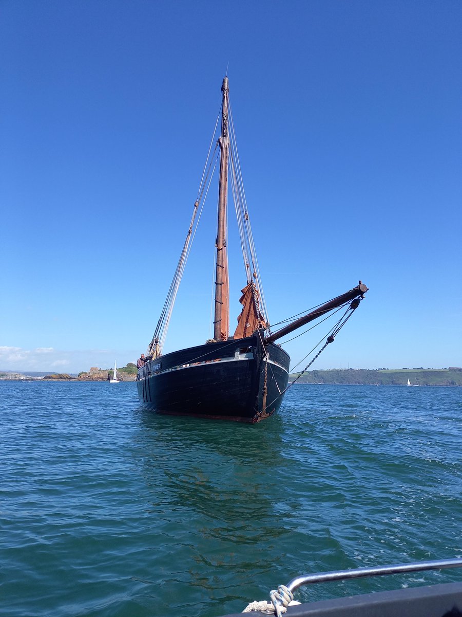 "The three masts and square rig of the EcoClipper 500, combined with a well-balanced underwater body, will give it the maximum possible propulsion power an emission-free ship can achieve. It guarantees maximal sustainability."

📸 Lynher June

#sailing #sailcargo #sustainable