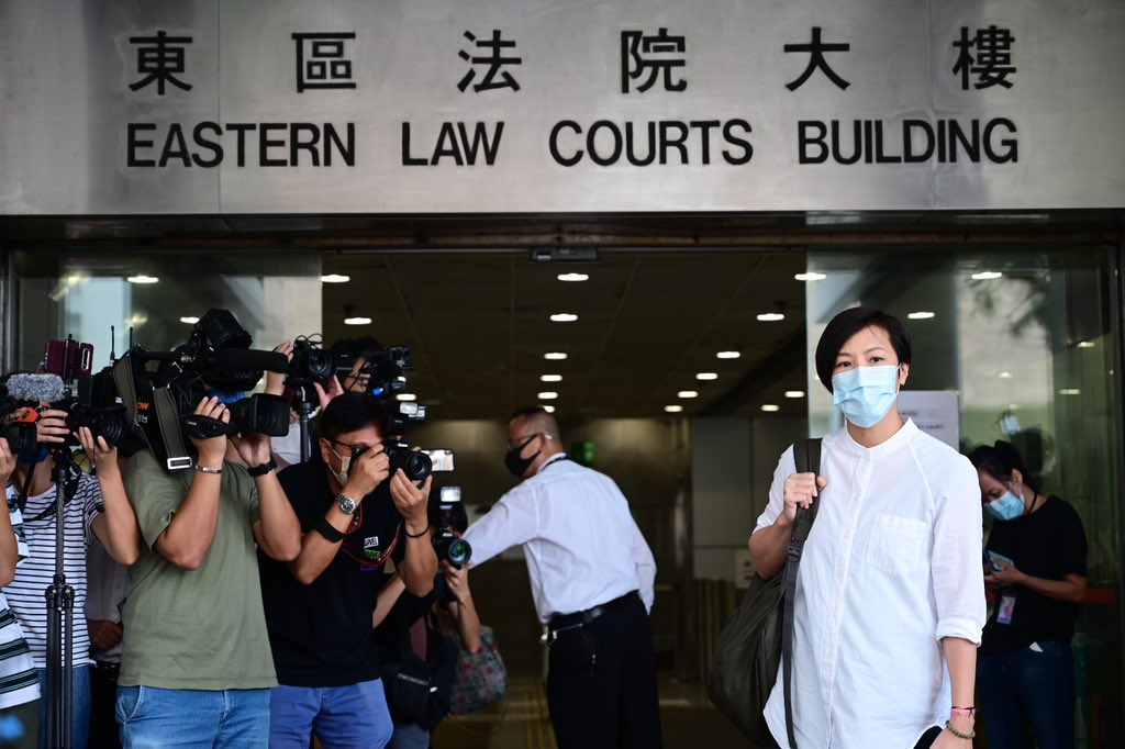 Artist @hoccgoomusic arrived at Eastern Magistrates to support @AnthonyWongPMPS for his election corrupt conduct case of singing two songs and supporting then LegCo by-election candidate @loktinau
