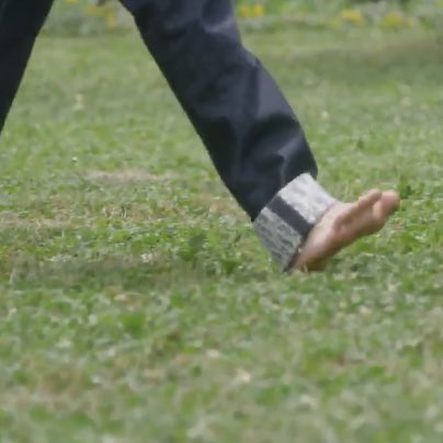 풀밭 맨발로 걸어보시겠어요? 네 축하합니다 
리틀포레스트 주인공으로 캐스팅되셨어요