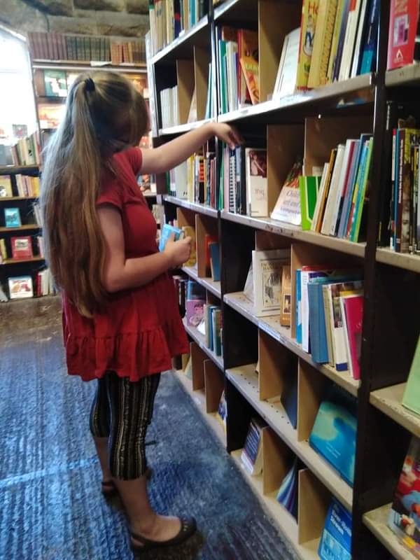 SMurphyMakes72's tweet photo. Barter books visit another £40 cashed in. Had an amusing read of a Spike Milligan book 📚😂 https://t.co/HKScNgcJ4w