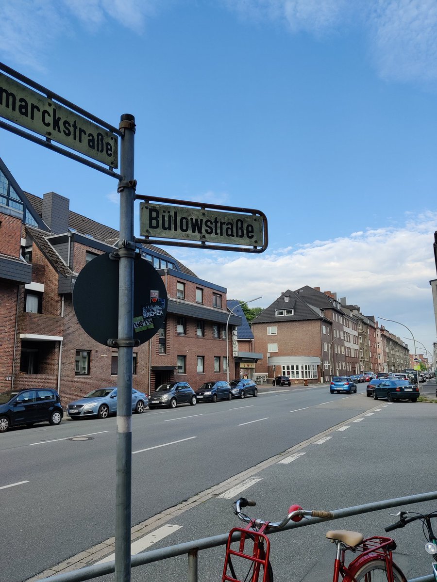 Hey <a href="/marcobuelow/">Marco Bülow</a>!

In Wilhelmshaven haben wir sogar schon eine Straße nach dir benannt!