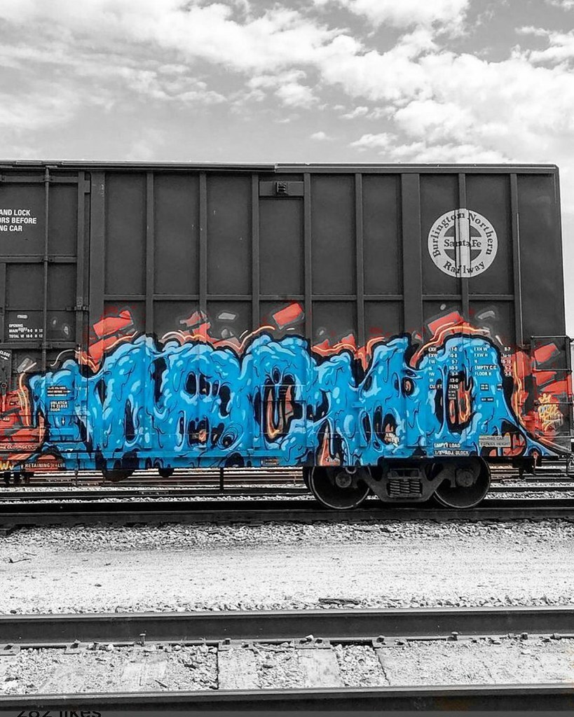 CreativLabz's tweet photo. MECRO #fr8heaven #dailybench #freightjunkies #instgraff #boxcars #fr8porn #freightjunkie #fr8 #graffitiphotographer #freightgraffiti #traingraffiti #autoracks #freight #trackside #freights #grafflife #railfan #artporn #trainart #benching #graffitiart #gra https://t.co/C0nMppkC3u