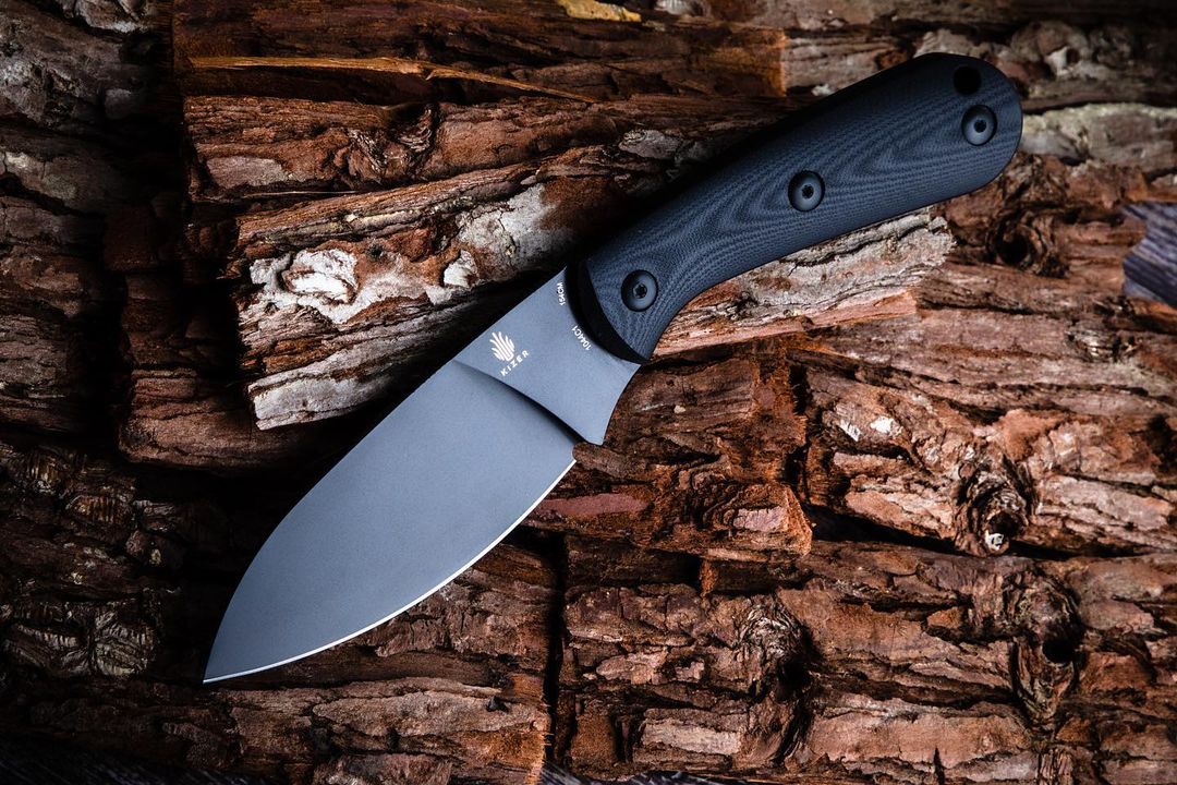 Hey! This is "Baby" which was designed by Azo's daughter👧🏼. How do you like it?

Specs👇
Knife Name: Baby
Designer: @azomight
Overall Length:7.79"
Blade Length: 3.85"
Blade Thickness: 0.11"
Blade Material: 154CM
Handle Material: G10
Weight: 4.16 oz.
Sheath: Kydex
MAP Price: $59