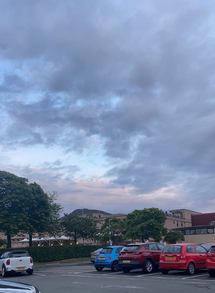 jsvbond1's tweet photo. A beautiful sunset on Tuesday night over @NHSBorders - my last day after 4 months in the BGH and last day of FY1! An amazing experience, made all the better by working in the hospital I was born in. Now off to FY2 and some slightly smaller patients.. 👶🏼 @mededborders https://t.co/RzZkrgKwdK
