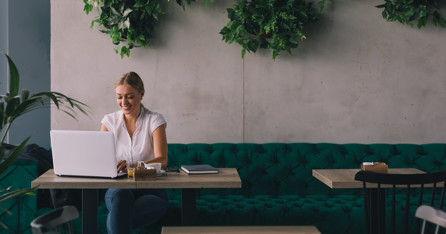 IanDB9's tweet photo. .@VodafoneBiz caught up with Dan Bieler, Principal Analyst from @forrester to hear how the way we think about the workday and the workplace is changing. Read more here: #FutureOfWork #RemoteWorking https://t.co/SfNXiYs0W3 https://t.co/Juk0fFs7oi