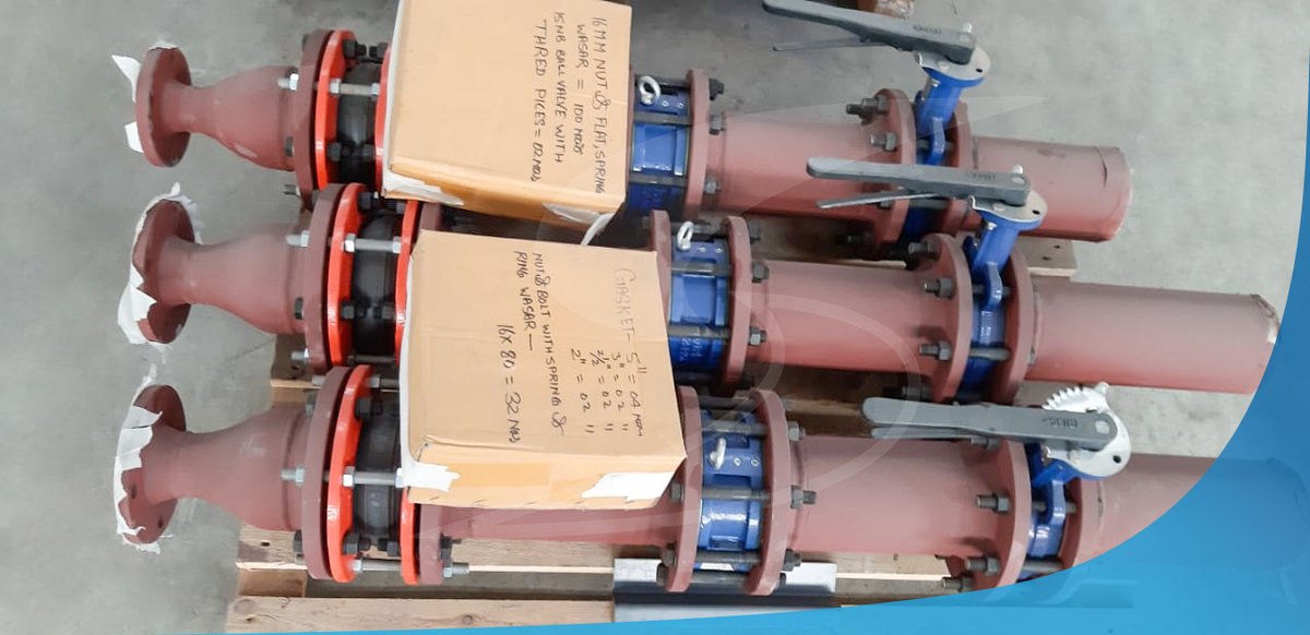 ADEARESTLLC's tweet photo. The valve stations, pump stations & water chiller rack (consisting of 3 @BITZERGroup screw compressors) have been prefabricated & quality-tested at our sister company @PolarSpec manufacturing facility in KIZAD.
#ScrewCompressor
#CompressorRack
#Components #Delivery
#HVACR https://t.co/P141IFjrEO