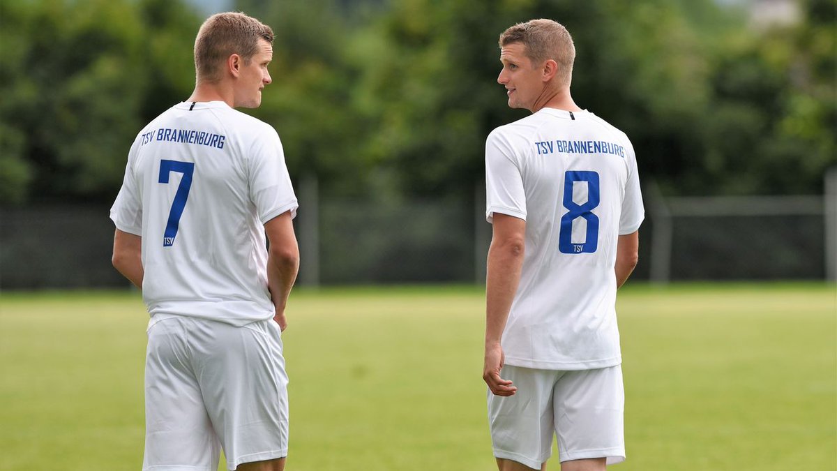 FootyAccums's tweet photo. Lars and Sven Bender have come out of retirement to play for their first boyhood club, TSV Brannenberg, who play in the German 9th division. 

Love that. 👏👏 https://t.co/EiHhAd1ElQ