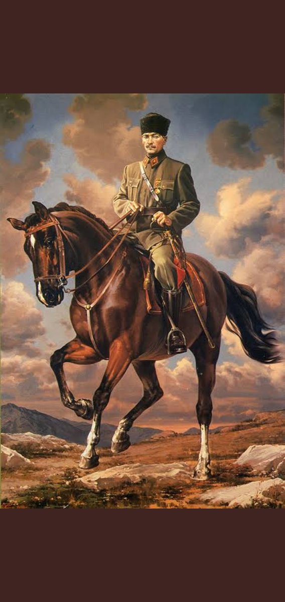 At izi, it izine karışmasın arkadaşlar. Bu dünyada tek bir uzun adam vardır hem ülkeye hemde dünyaya iz bırakan oda ulu önder GAZİ MUSTAFA KEMAL ATATÜRK'tür.
#ATAMİZİNDEYİZ #UzunADAMizindeyiz