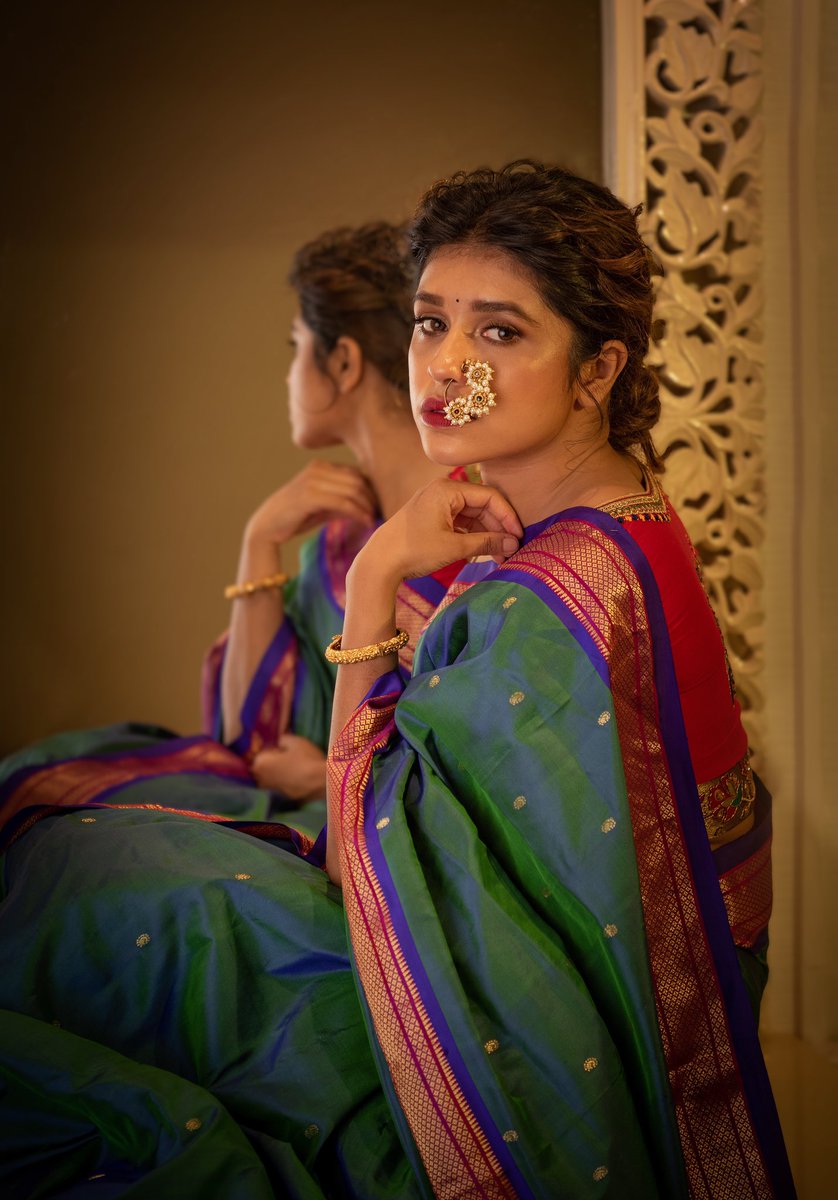Sanskruuti's tweet photo. “ सांगू तरी कसे मी, वय कोवळे उन्हाचे….” ✨ https://t.co/SPH9C2yasX