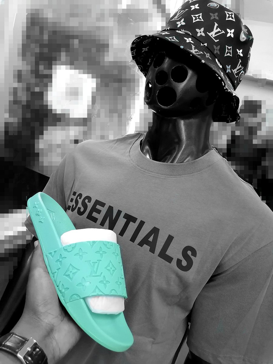 shoeempireKE's tweet photo. How to slide🕺through this month 😍 with LV lable and essential ♥️
.
.
#louisvuittonfashion #louisvuittonlover #essentiallooks https://t.co/R5kEjHPyHj