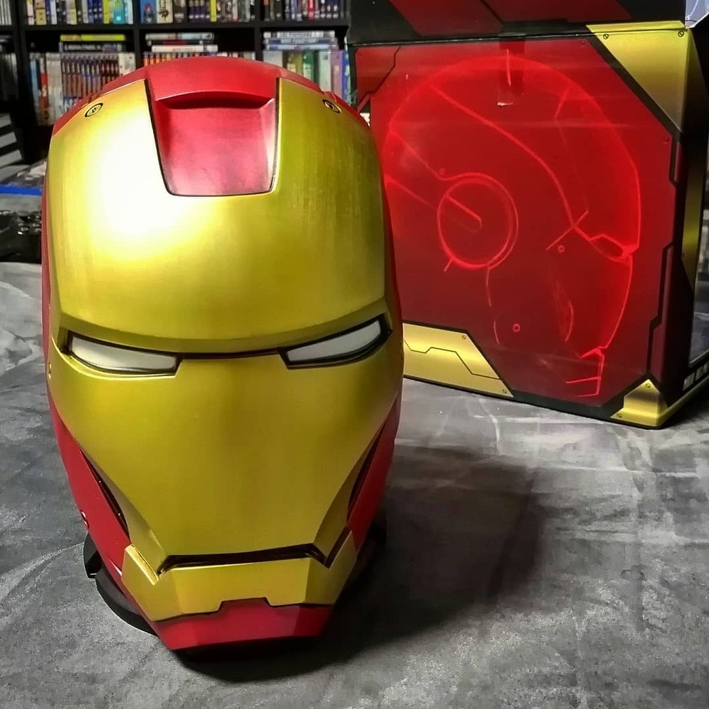 Freakazoid999's tweet photo. Casque taille réelle... sais pas où je vais encore mettre ça xD #ironman #marvel #marvelstudios #casqueironman #casque #helmet #superhero #decogeek #ironmanhelmet https://t.co/jMA0XpZrOs
