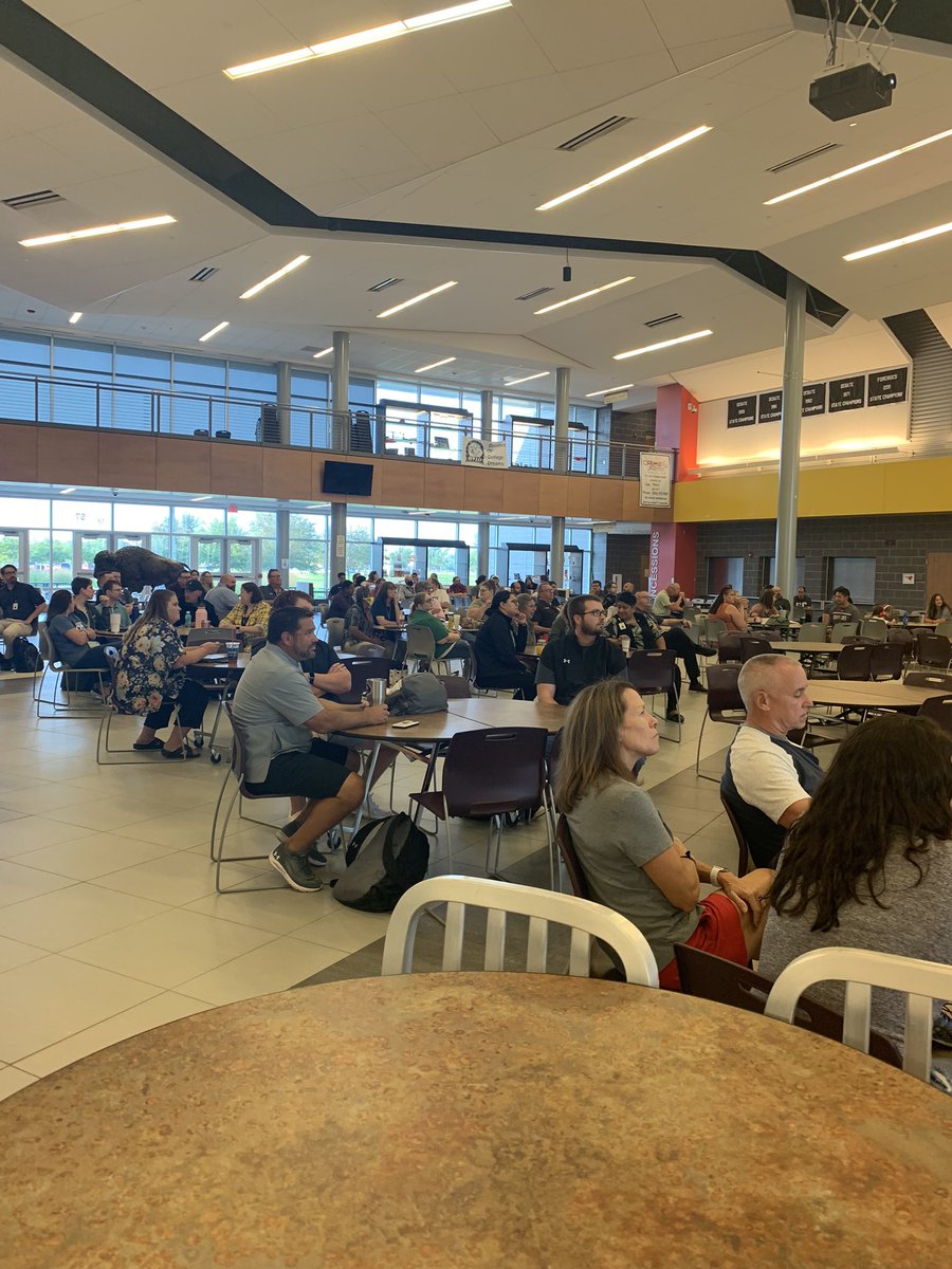 GchsPublic's tweet photo. Welcome Back GCHS STAFF https://t.co/lJcw8ogb9R