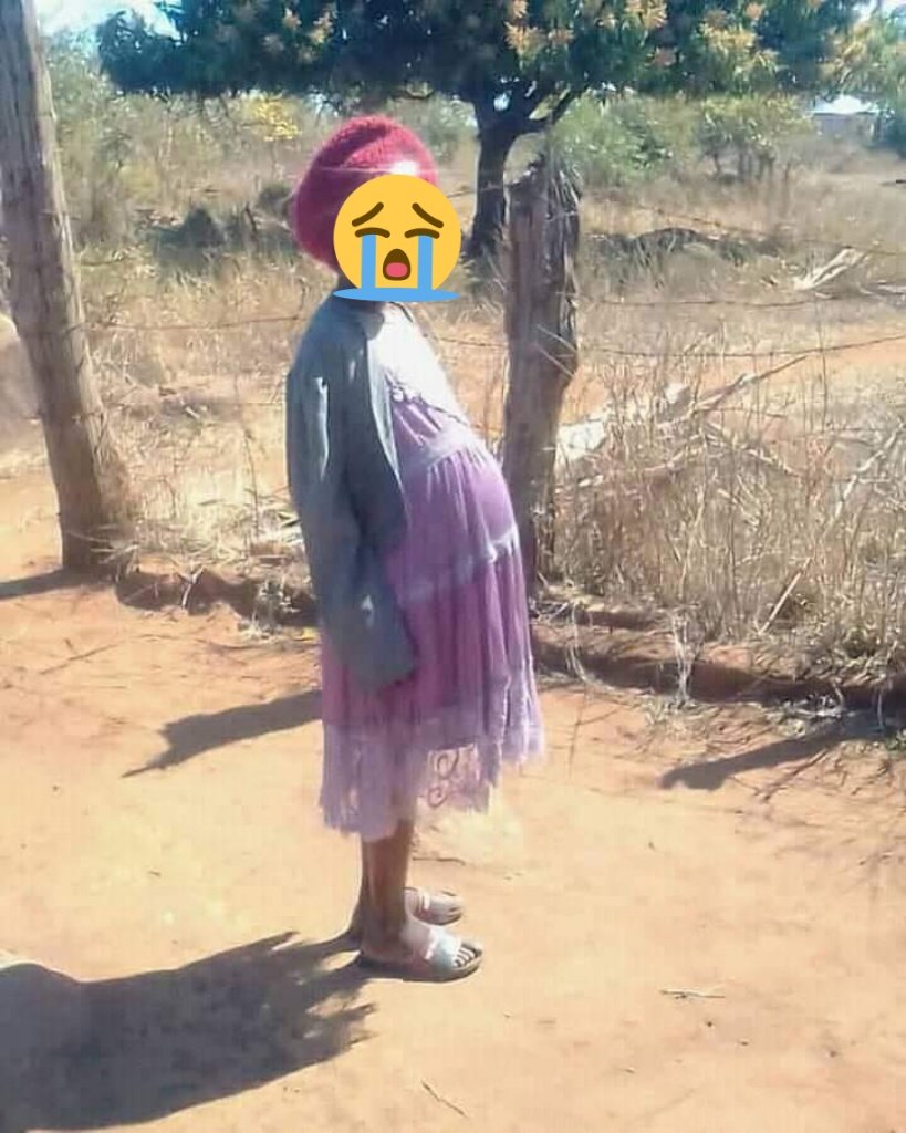 This 14 year old girl passed away while giving birth at Johanne Marange shrine last week. Children don’t deserve marriage @ such a tender age. Let them grow, further studies &amp; enhance their skills
#ENDCHILDMARRIAGE 🗣
<a href="/unwomenzw/">UN Women Zimbabwe</a> <a href="/WCOZIMBABWE/">Women's Coalition of Zimbabwe</a> <a href="/UNICEFZIMBABWE/">UNICEF ZIMBABWE</a> <a href="/JCTZimbabwe/">Justice For Children</a> <a href="/IMUNTzw/">Imba Mukadzi Umuzi Ngumama Trust</a>