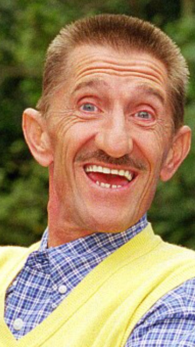 paulknight14's tweet photo. Remembering #BarryElliott who passed on this day 3 years ago #BarryChuckle #TheChuckleBrothers https://t.co/1F7okSyEqk