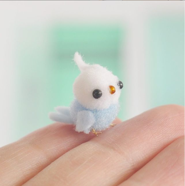 inari_artist's tweet photo. Bird! looking at the beautiful work of @mabelstory and it inspired me to want to recreate her little bird in digital, if you want to see more of her work follow her on her profile.
#ChildrenBook #characterdesigner #fluffypuff #kawaiiart #kawaiiillustration #cuteartstyle https://t.co/1dRecMhj4K
