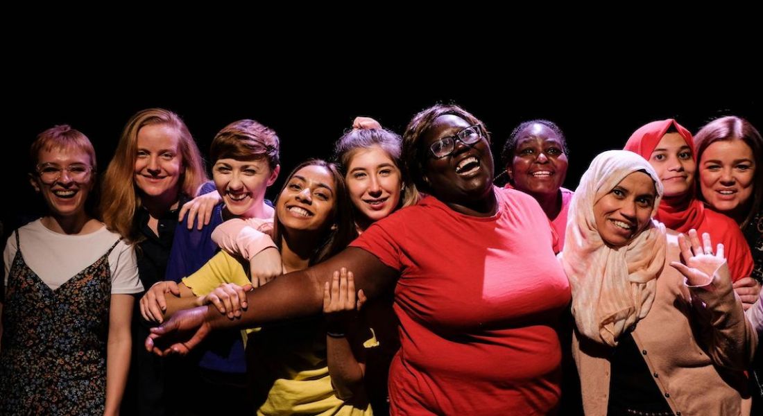 OrmstonHouse's tweet photo. For the July episode of @LkLadyHQ podcast, Ann Blake and Emma Langford talk with Jenny McDonald, creator and director of @solosirens, a collective of emerging and established theatre artists amplifying women’s voices onstage and beyond #SuperFem https://t.co/t4inn6ju2d https://t.co/OgRj1hVIuy