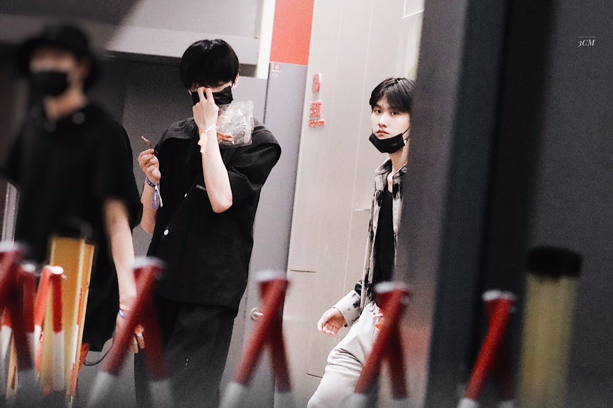 ✧ *◞ เอพีคนดีคนเดิม🎸 ˚ ° ꔛ tweet media