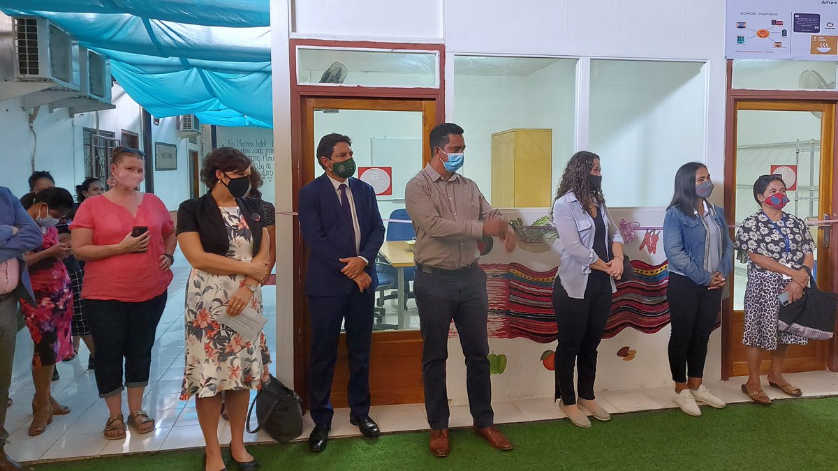 UNTimorLeste's tweet photo. ‘Hats off to #ProEma &amp; partners for launching 1st ever #FoodBank in #TimorLeste. In the lead up to @UN #FoodSystemsSummit, it is innovative, timely, &amp; transformative step to address #malnutrition &amp; hunger by sourcing food for people in need.’ UN 🇹🇱🇺🇳#TimorLeste Chief @RoyTrivedy https://t.co/Fgau6wSz7P