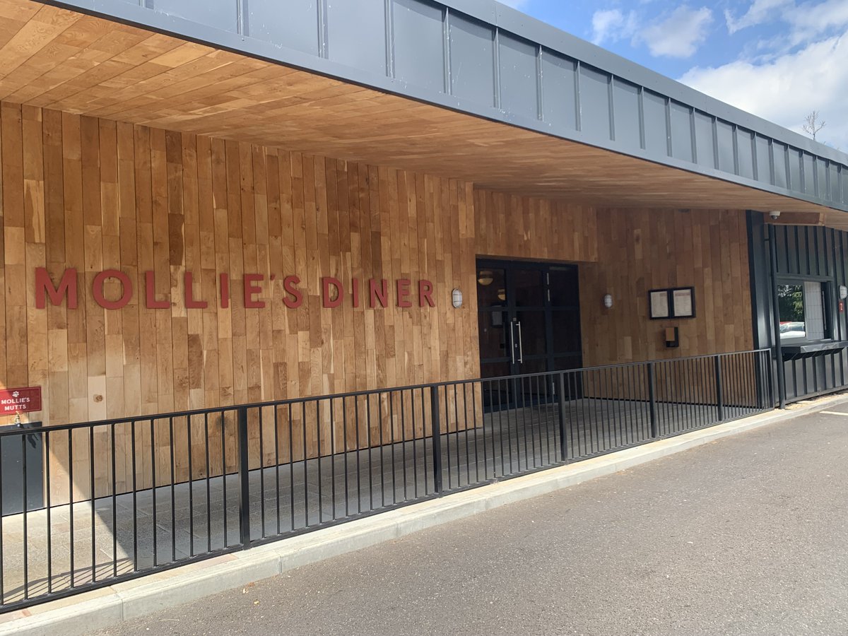fsbSomAndWilts's tweet photo. Our latest recommendation in our #myhiddengems campaign is @molliesmotelUK in #Faringdon #Oxfordshire not far from #Swindon. One of the favourites of Laura Johnson from #OpenHR. They are also at #CribbsCauseway #Bristol which is worth trying too!
@FSBGlosandWoE @FSBThamesValley https://t.co/Gic22KAibn