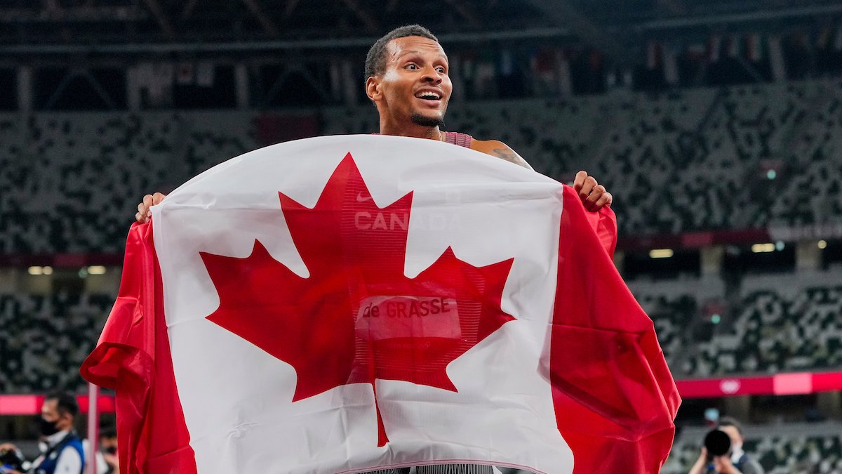 Team Canada (@teamcanada) on Twitter photo Grab your ☕️ and get ready to watch Andre <a href="/De6rasse/">Andre De Grasse</a> receive his 200m 🥇 medal ahead of the night session for athletics 🤩
Catch up on the Day 13 morning session to 👀 how decathletes Damian Warner & Pierce LePage are doing ➡️ bit.ly/3A44hYK
#TeamCanada | #Tokyo2020 Grab your ☕️ and get ready to watch Andre <a href="/De6rasse/">Andre De Grasse</a> receive his 200m 🥇 medal ahead of the night session for athletics 🤩
Catch up on the Day 13 morning session to 👀 how decathletes Damian Warner & Pierce LePage are doing ➡️ bit.ly/3A44hYK
#TeamCanada | #Tokyo2020