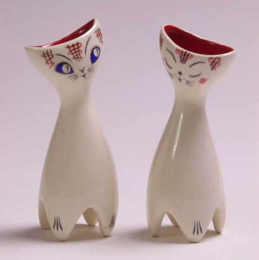 PotteriesMuseum's tweet photo. Happy #InternationalCatDay – a purrrfect excuse to show you some of the feline characters from our ceramics collections!
#MuseumFromHome @SOTCityCouncil @VisitStoke #Stokecation #PoweringUpStoke #ceramics #InternationalCatDay2021 #Cats #CeramicCats #ArtPassUnbooked https://t.co/dmA6Wu76G4